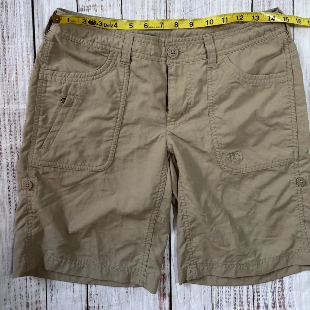 The North Face | Horizon Roll Up Stow Pocket Short Size 2 EUC